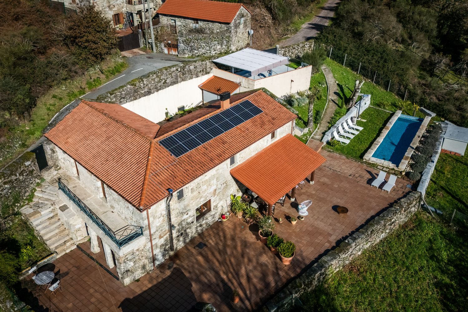 Tu casa y finca vista desde el cielo